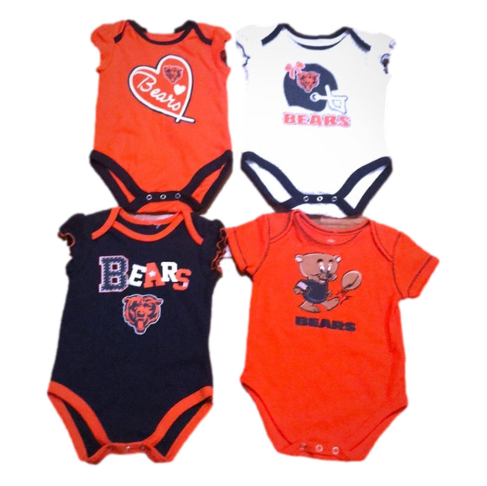 4 NWOT Chicago Bears onesies 3/6 months